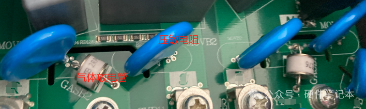98e8903d06aac459bfbf91d1c10df6.jpg