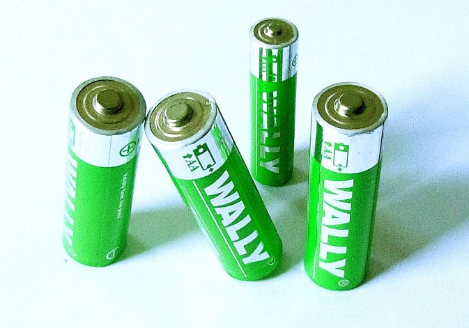 锂电池设备有哪些？锂电池生产设备有哪些？