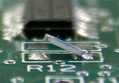 PCB设计中过孔能否打在焊盘上
